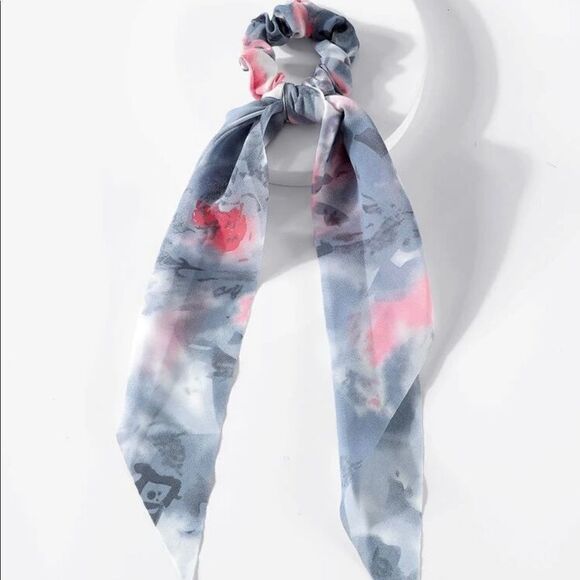 Abstract Patterned Hair Scrunchie Scarf - Picture 1 of 3
